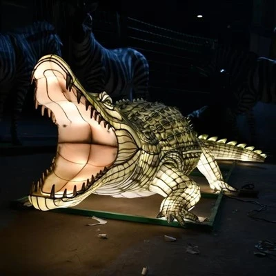 Kineski krokodil lampioni
